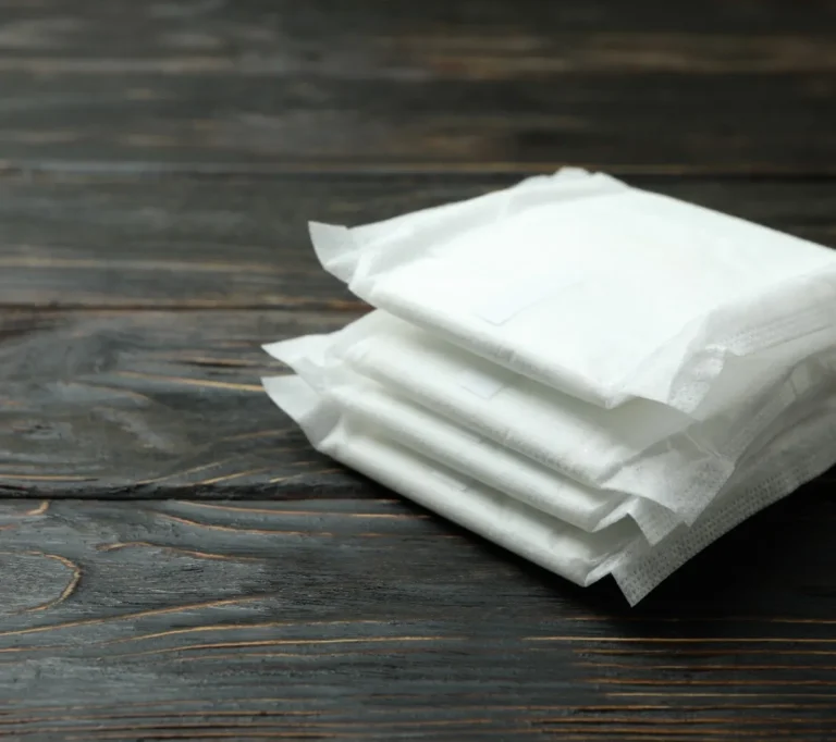 Cum să alegi tampoanele Bella potrivite în funcție de fluxul menstrual?